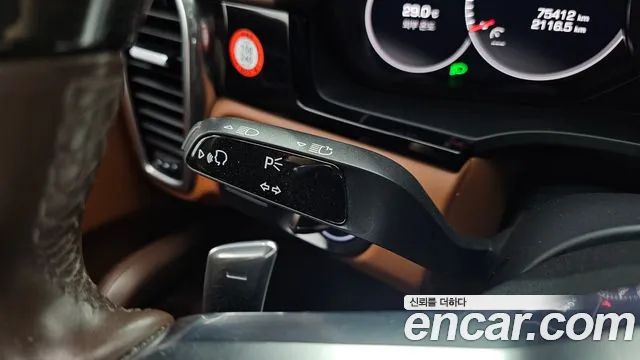 Porsche Cayenne 2019 thumb 11