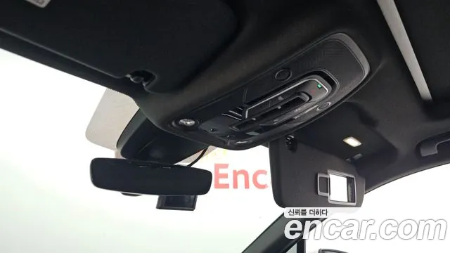 Audi Q7 2020 thumb 3