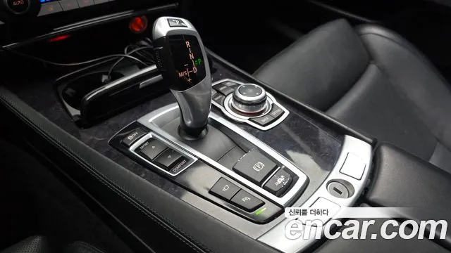 BMW 7 серии 2010 thumb 6
