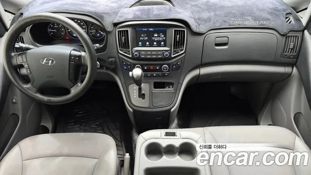 Hyundai Staria 2020 thumb 6