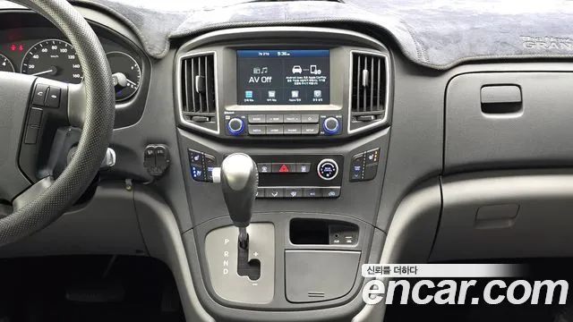 Hyundai Staria 2020 thumb 12