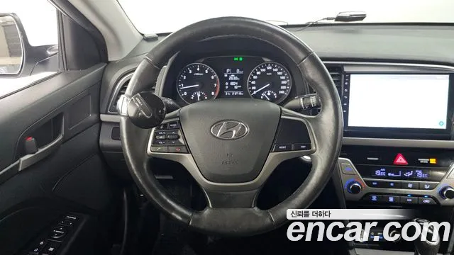 Hyundai Avante 2018 thumb 4