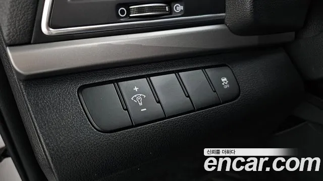 Hyundai Avante 2018 thumb 12