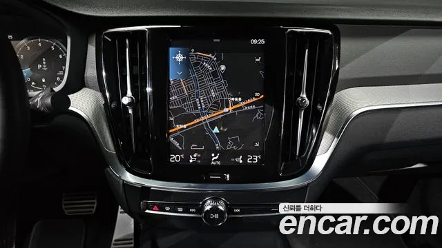 Volvo S60 2022 thumb 9
