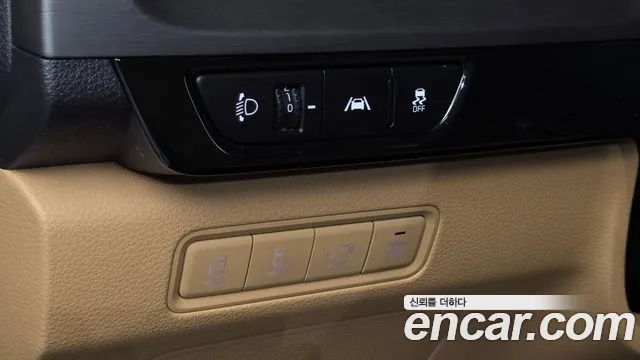 Kia Carnival 2021 thumb 5