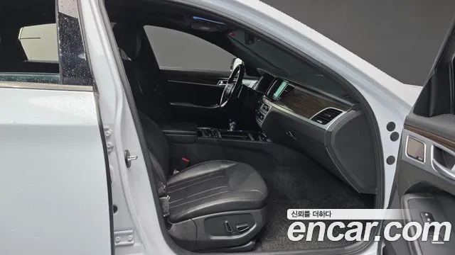 Genesis G80 2018 thumb 11