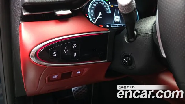 Genesis GV70 2021 thumb 9