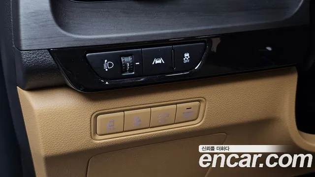 Kia Carnival 2023 thumb 12