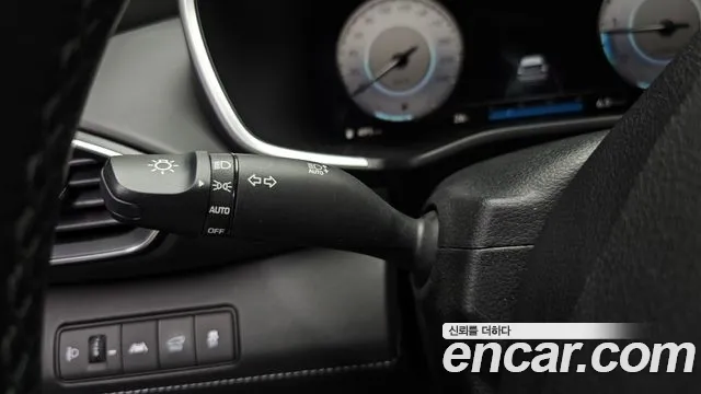 Hyundai Santa Fe 2021 thumb 4