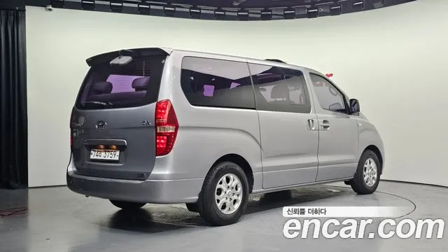 Hyundai Staria 2013 thumb 12