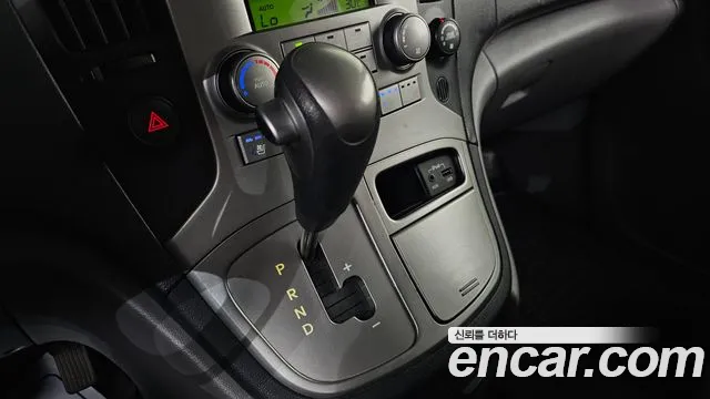 Hyundai Staria 2013 thumb 9