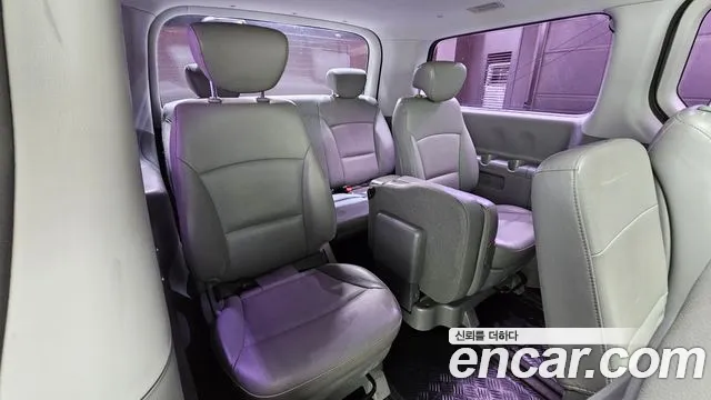 Hyundai Staria 2013 thumb 5