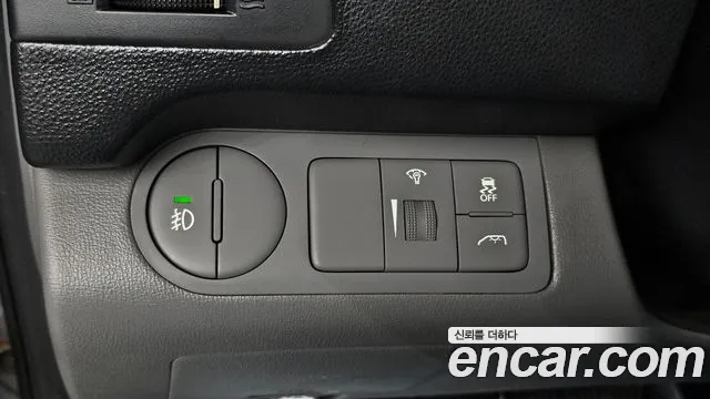 Hyundai Staria 2013 thumb 2