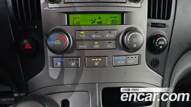 Hyundai Staria 2013 thumb 6