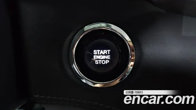 KGM Rexton 2018 thumb 8