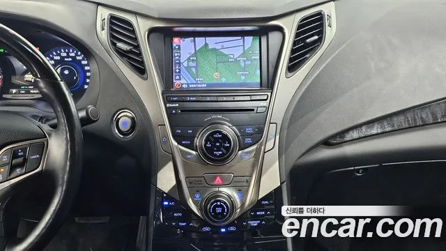 Hyundai Grandeur 2011 thumb 10