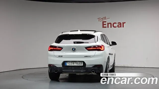 BMW X2 2022 thumb 2
