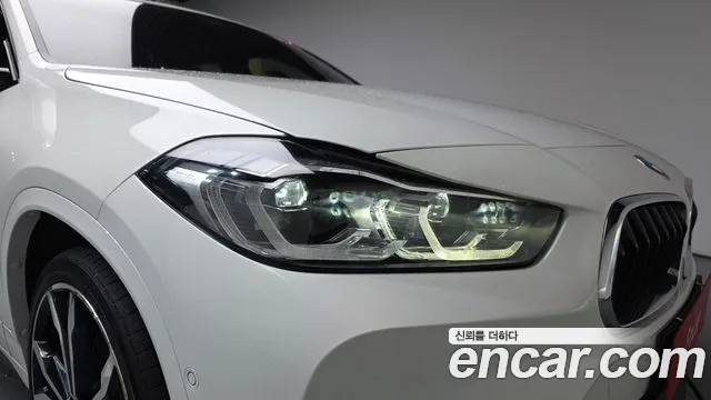 BMW X2 2022 thumb 8