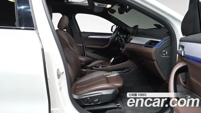 BMW X2 2022 thumb 9