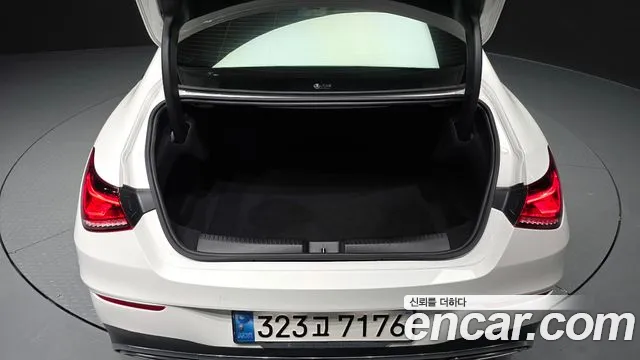 Mercedes-Benz A-Класс 2022 thumb 8