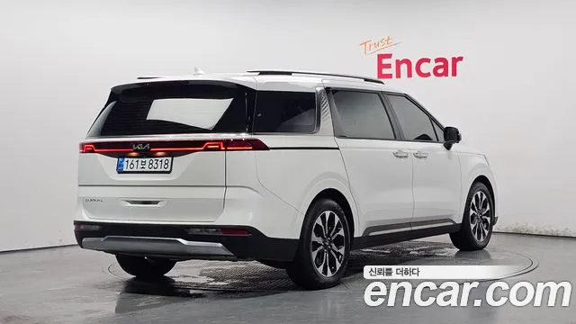 Kia Carnival 2022 thumb 4
