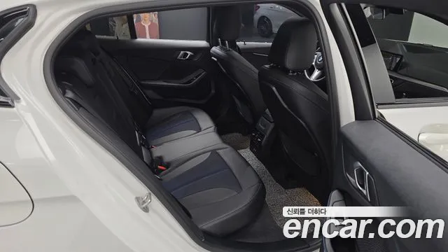 BMW 1 серии 2023 thumb 12