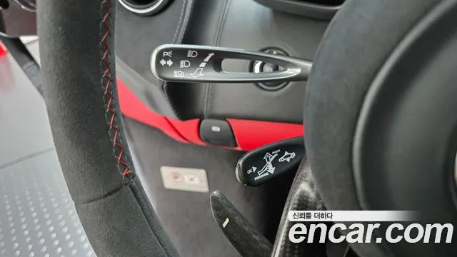 McLaren 570S 2017 thumb 3