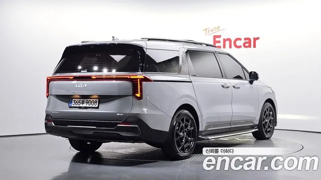 Kia Carnival 2024 thumb 6