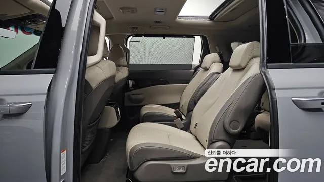Kia Carnival 2024 thumb 7