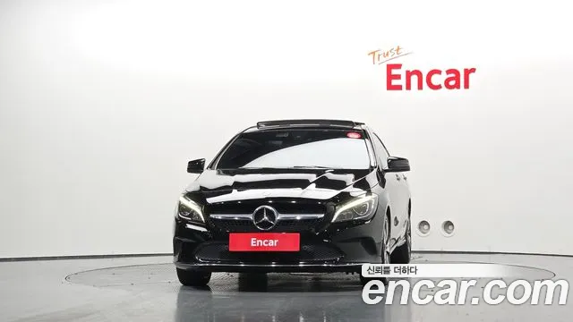 Mercedes-Benz A-Класс 2017 thumb 8