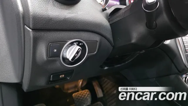 Mercedes-Benz A-Класс 2017 thumb 6