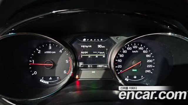 Kia Carnival 2016 thumb 11