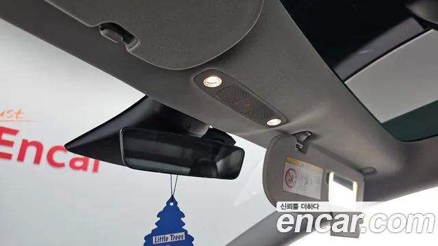 Tesla Model 3 2020 thumb 9