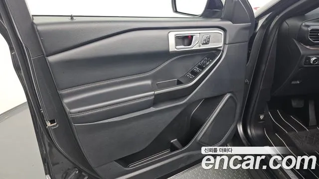 Ford Explorer 2020 thumb 12