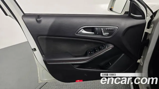 Mercedes-Benz A-Класс 2018 thumb 5