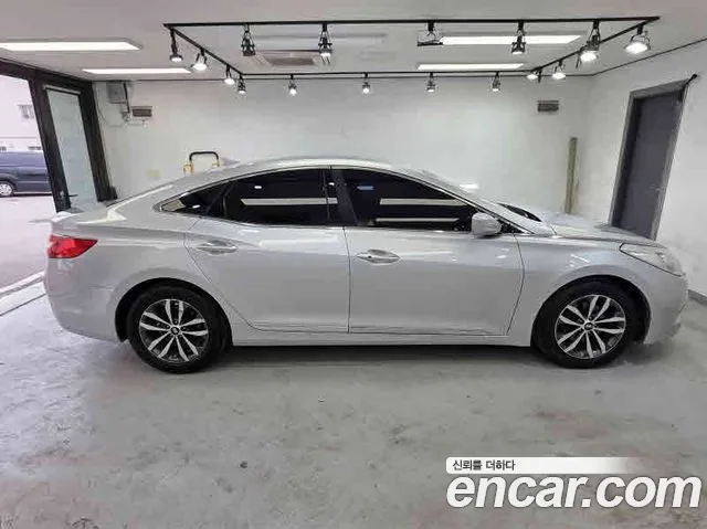 Hyundai Grandeur 2012 thumb 4