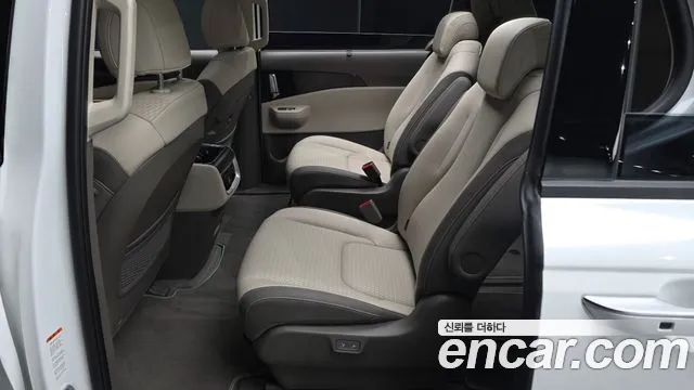Kia Carnival 2025 thumb 9