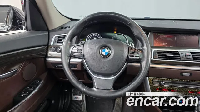 BMW 5 серии Gran Turismo 2015 thumb 2