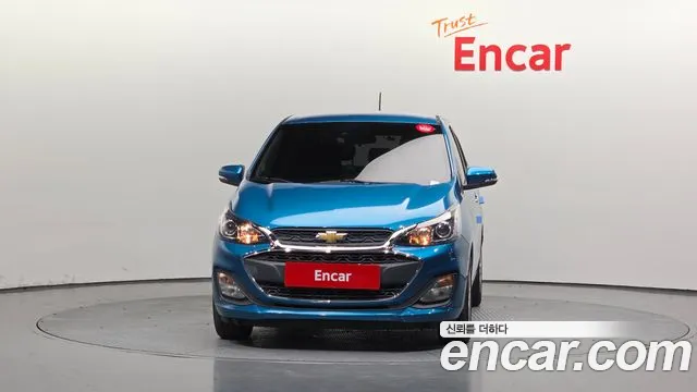 Chevrolet Spark 2018 thumb 2