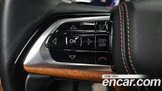 Jeep Grand Cherokee 2023 thumb 4