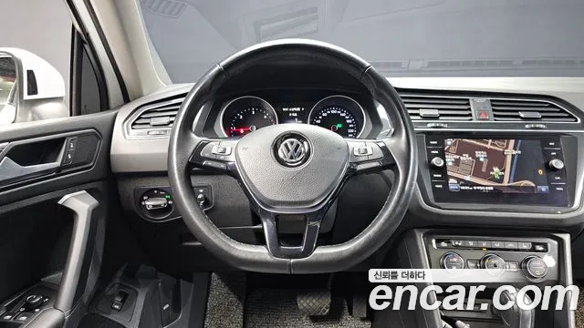 Volkswagen Tiguan 2020 thumb 4
