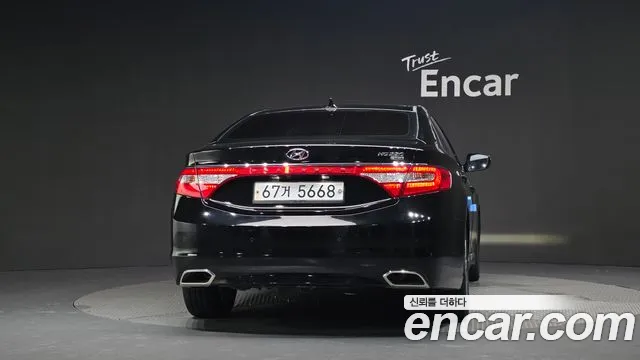 Hyundai Grandeur 2014 thumb 3