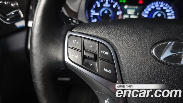 Hyundai Grandeur 2014 thumb 4
