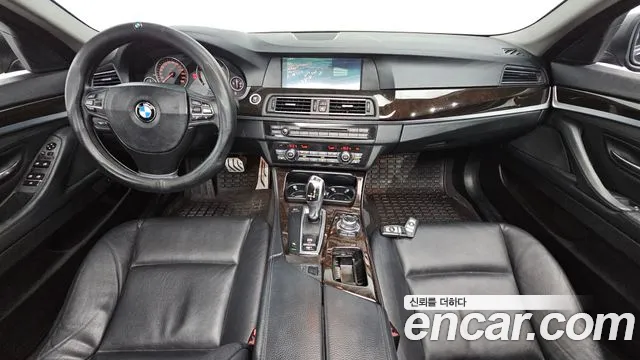 BMW 5 серии 2011 thumb 5
