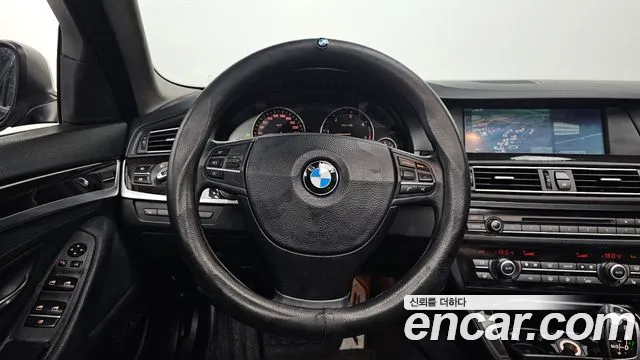 BMW 5 серии 2011 thumb 7