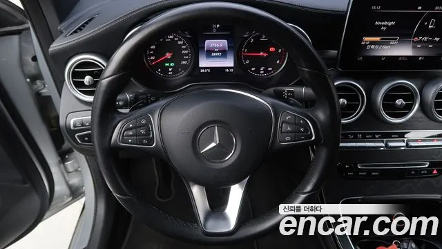 Mercedes-Benz GLC 2017 thumb 2