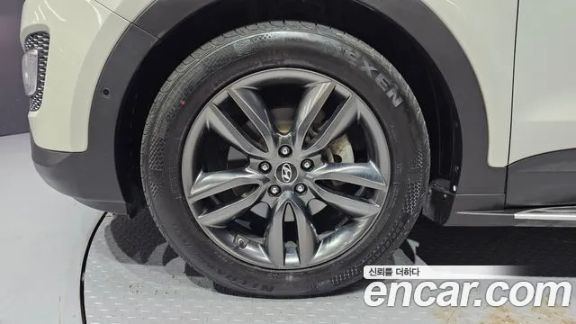 Hyundai Санта Фе 2013 thumb 7