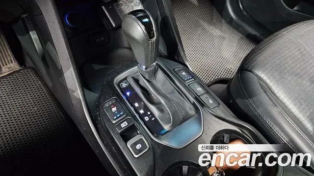 Hyundai Санта Фе 2013 thumb 9