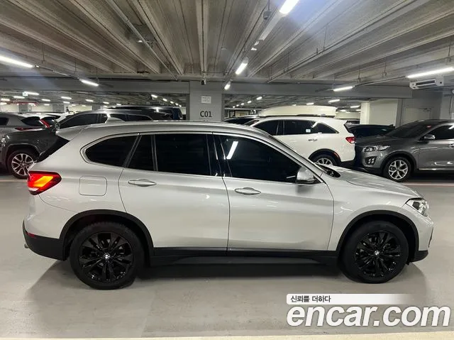 BMW X1 2020 thumb 10