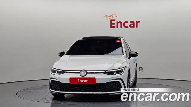 Volkswagen Golf 2023 thumb 7